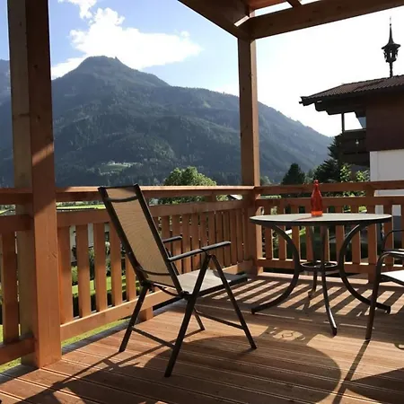 Veenroos Chalet *
